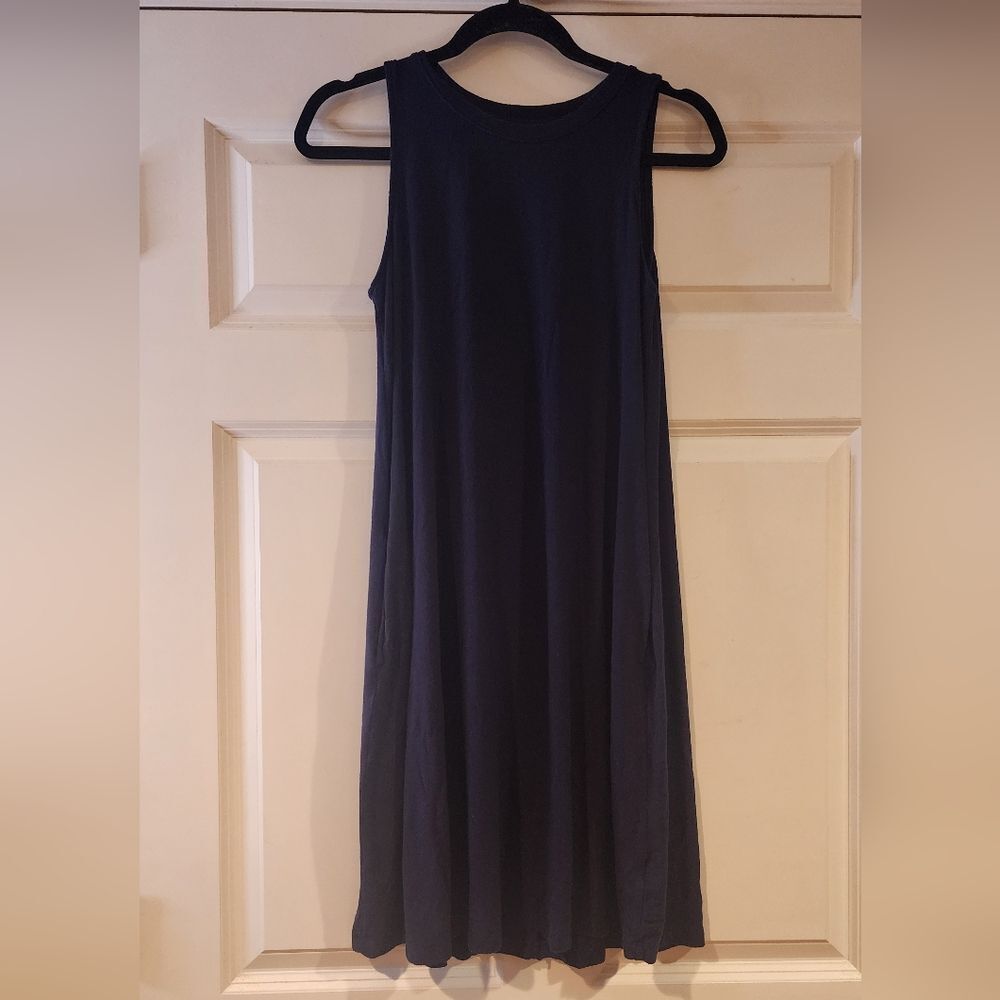 Time and Tru navy blue sleeveless swing dress with pockets S